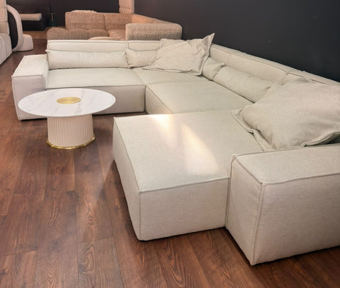 Sofa Matti ab Ausstellung