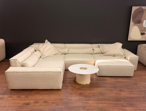Sofa Matti ab Ausstellung