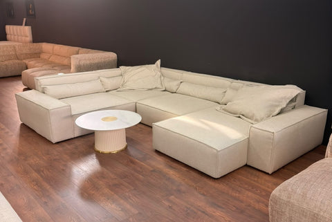 Sofa Matti ab Ausstellung