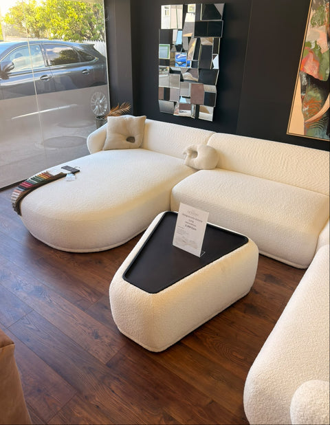 Sofa Astoria ab Ausstellung (Boucle Stoff)