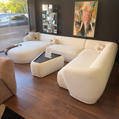 Sofa Astoria ab Ausstellung (Boucle Stoff)