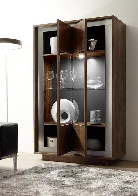 Designer Vitrine Sky Cognac mit Glas 2-Türig